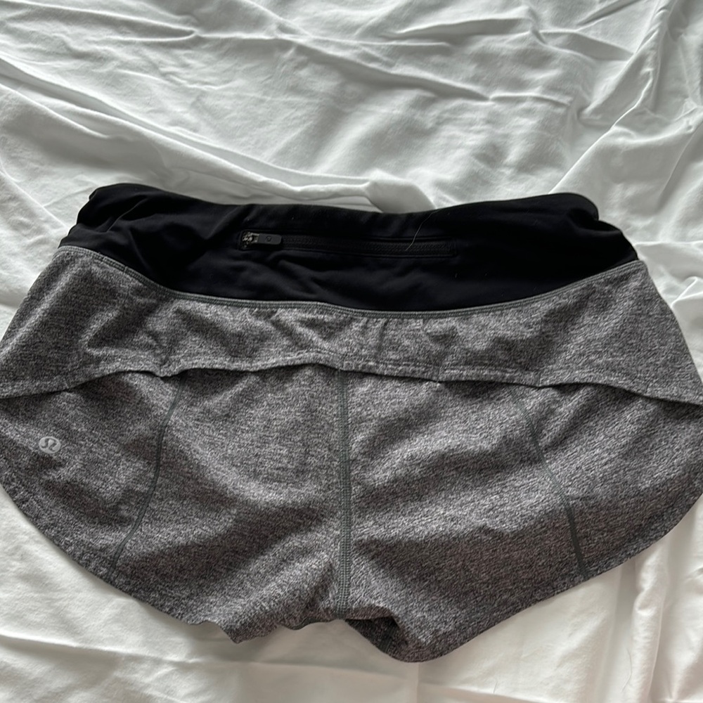Lululemon Speed Up Short Size 4 2.5”